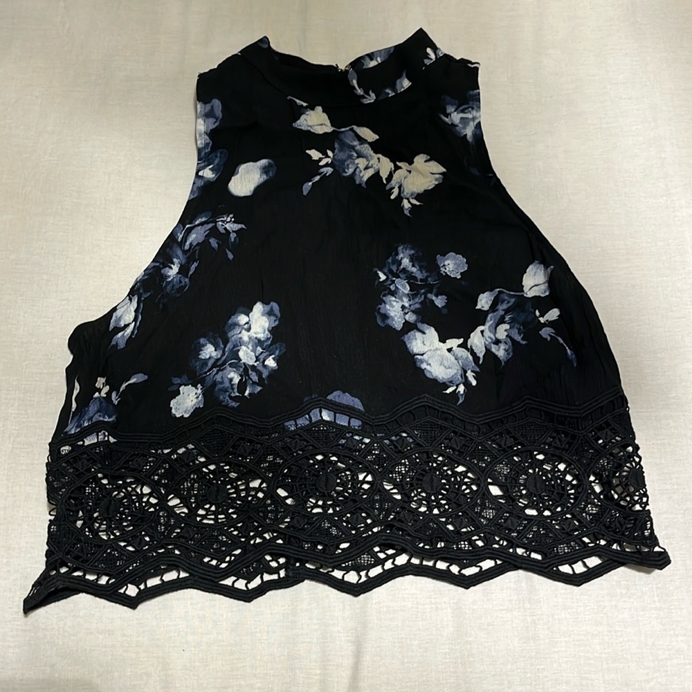 Kendall & Kylie Top
